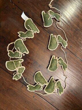 Rabbit Hill Farm 6' bunny garland Easter spring decor